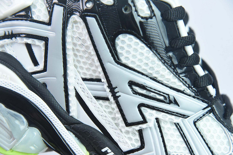 Ba*len*cia*ga runner sneaker