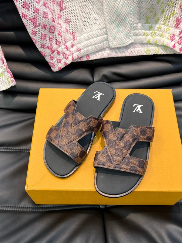 lvt sandals