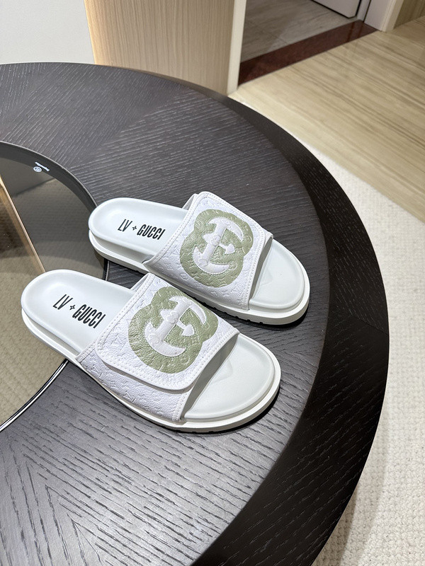 g*u*i sandals