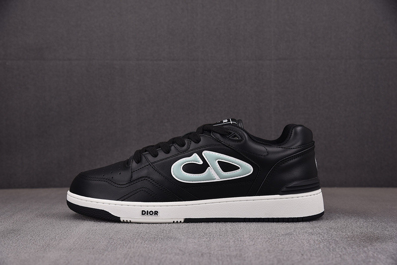dio* sneaker