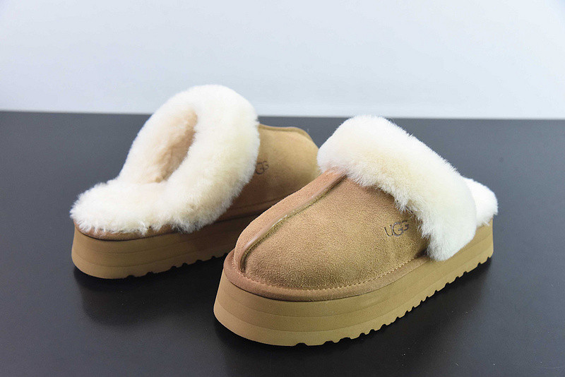 UGG