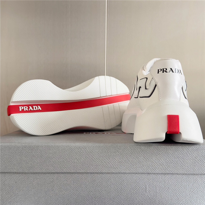 pr sneaker