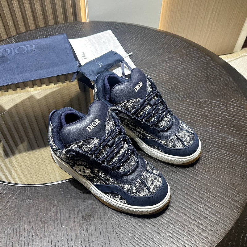 DIO* SNEAKER