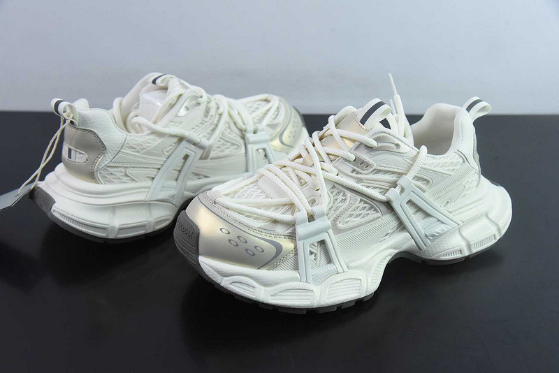BC XL SNEAKERS
