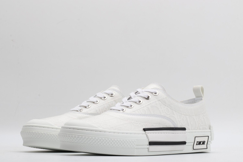dio* x converse sneaker