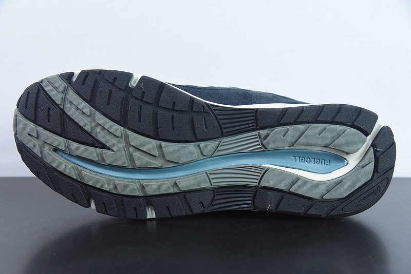new balance sneaker
