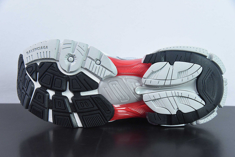 Ba*len*cia*ga runner sneaker