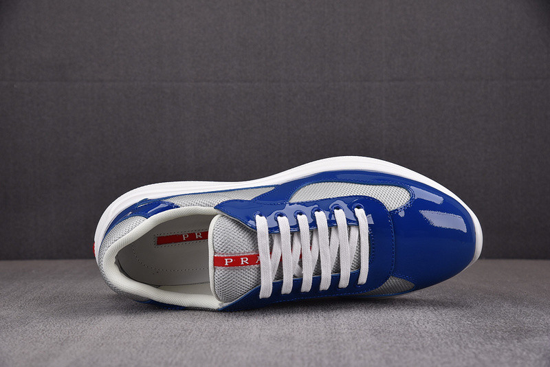pr sneaker