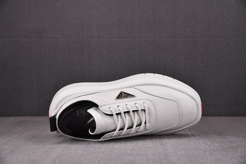 pr sneaker