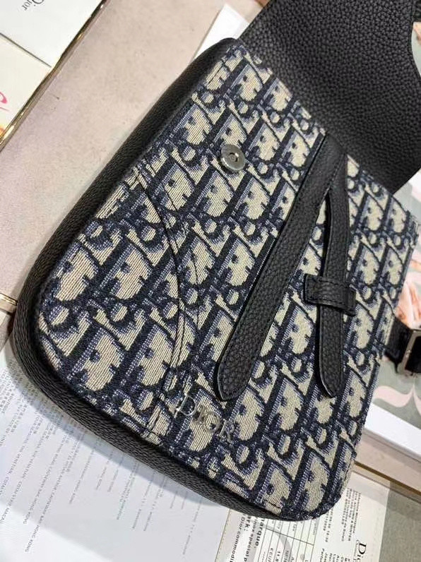 D10r bag