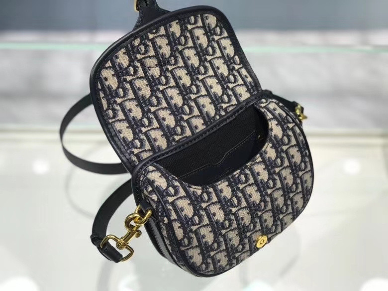 D10r bag