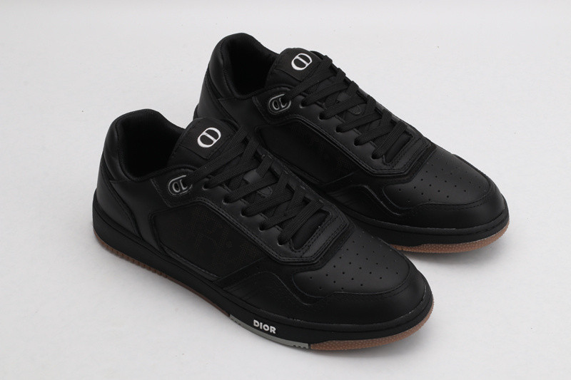 dio* sneaker