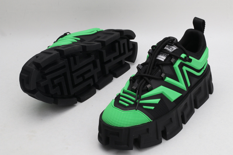 vs sneakers