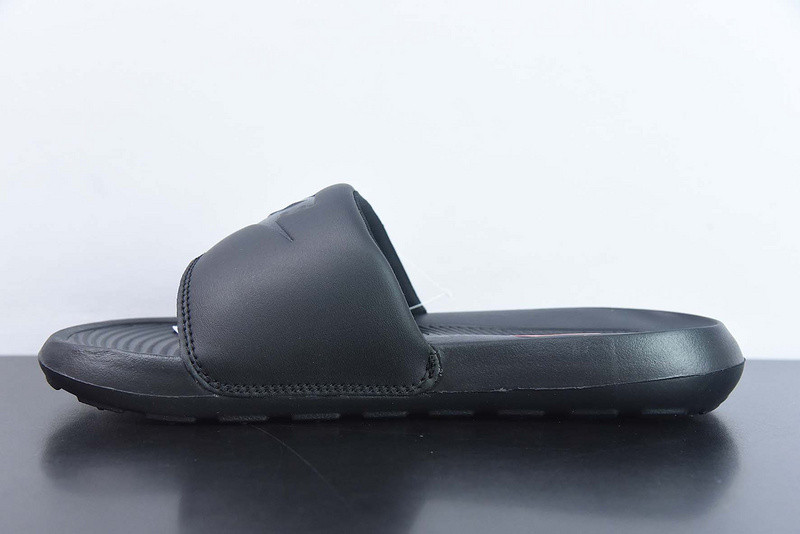 nike sandals