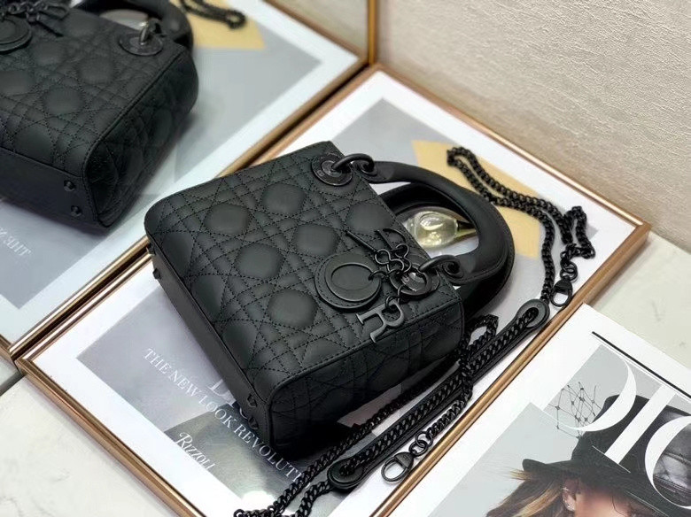 D10r bag