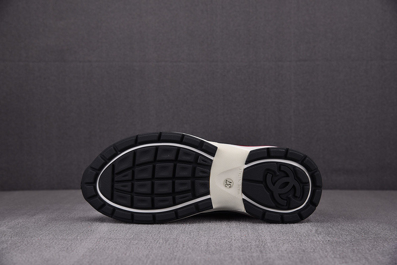 Ch*el sneaker