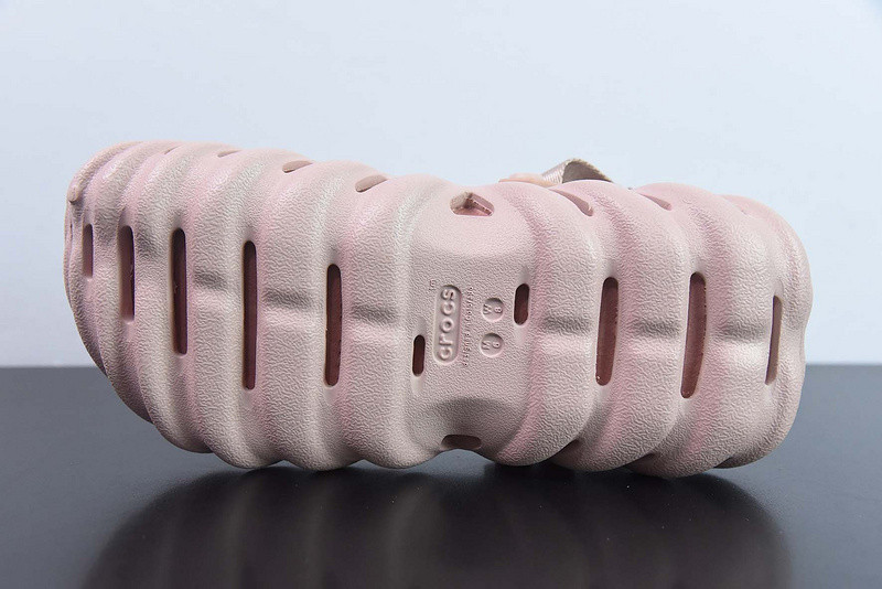 Cr*0*s echo clog pink clay 207937-6ty