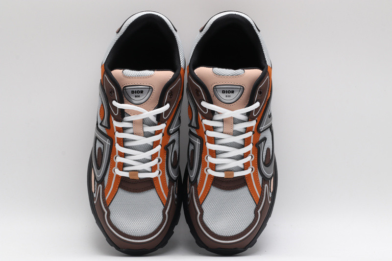 dio* sneaker