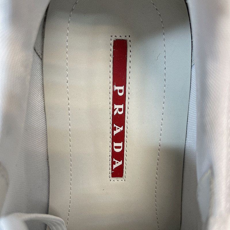 pr sneaker