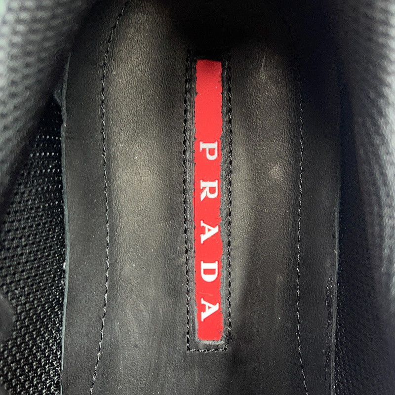 pr sneaker