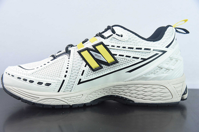 new balance sneaker