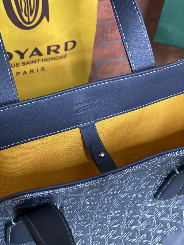 G09ard purse