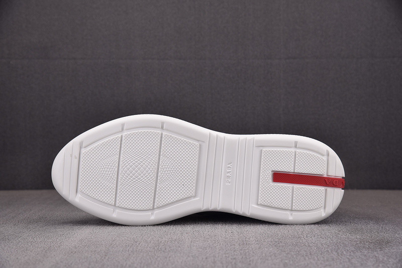 pr sneaker