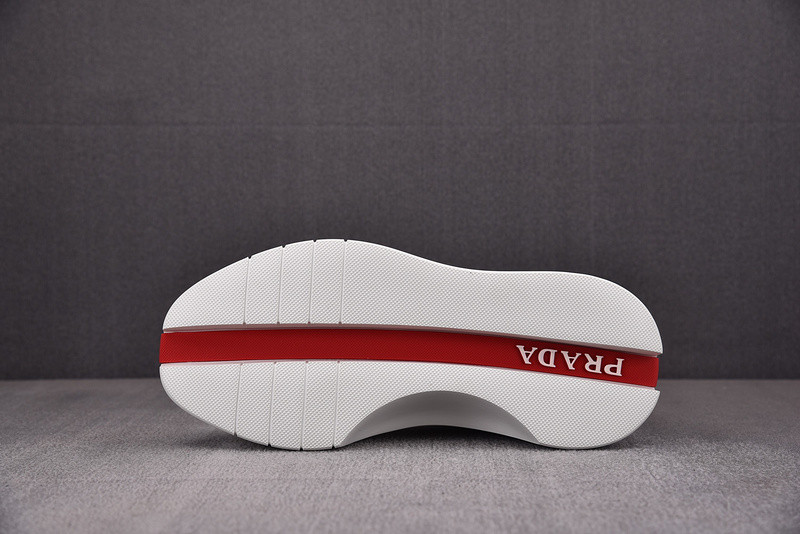 pr sneaker