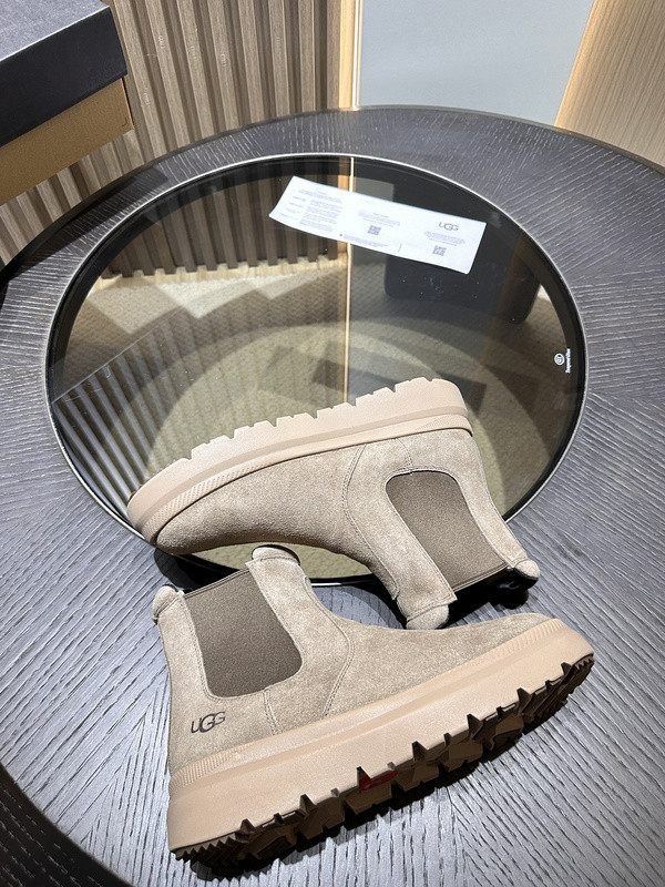 UGG