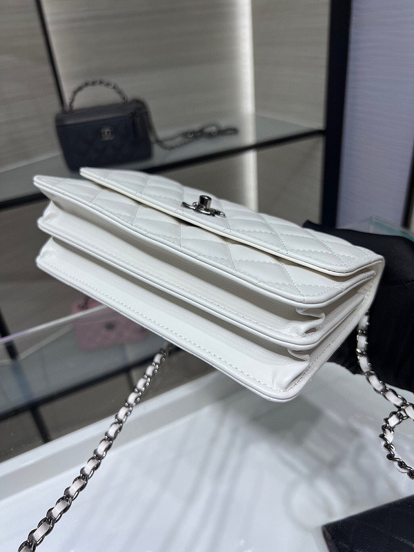 Ch**el purse