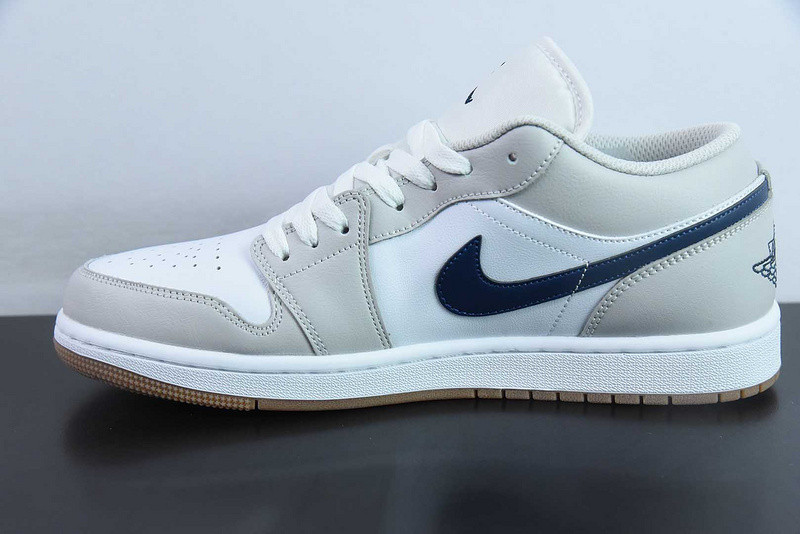 Air Jordan 1 Low 