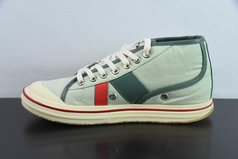 b0tt*ga Ven*ta sneaker