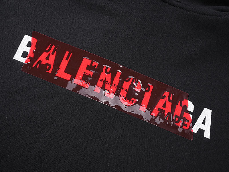 Ba1en*iaga clothes