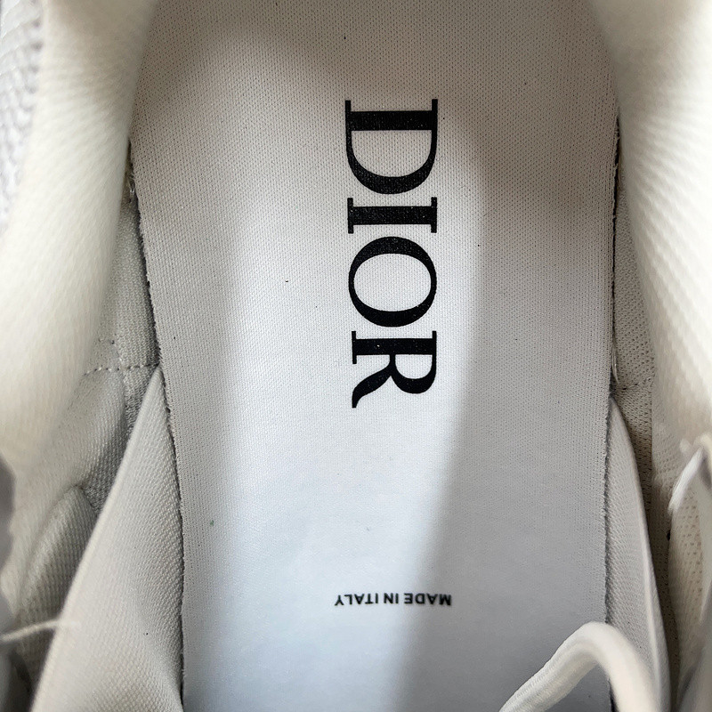 dio* sneaker