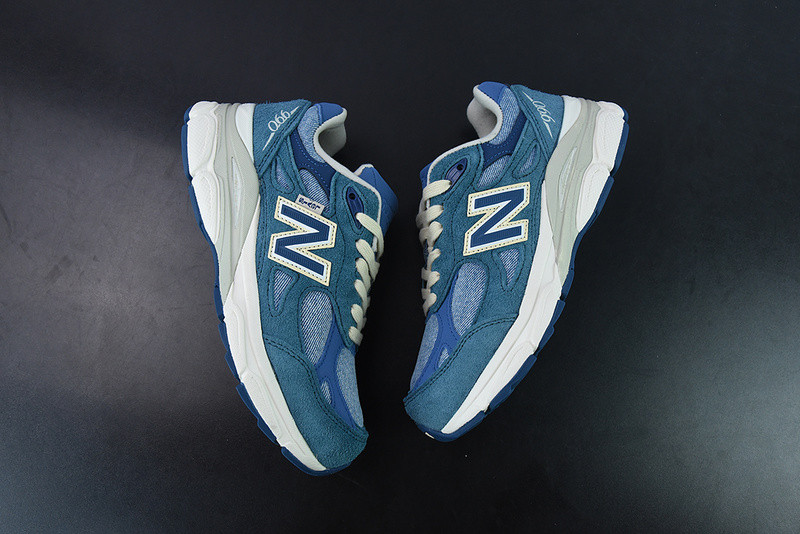 new balance sneaker