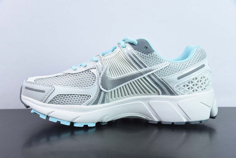 nike zoom vomero 5 