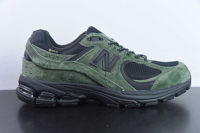 new balance sneaker