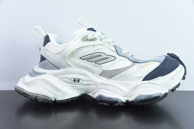 bc cargo sneaker