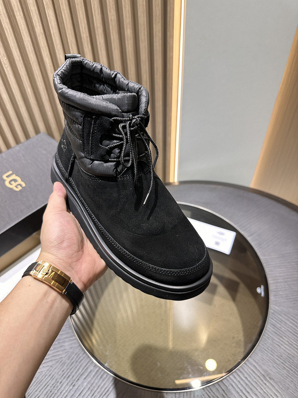 UGG