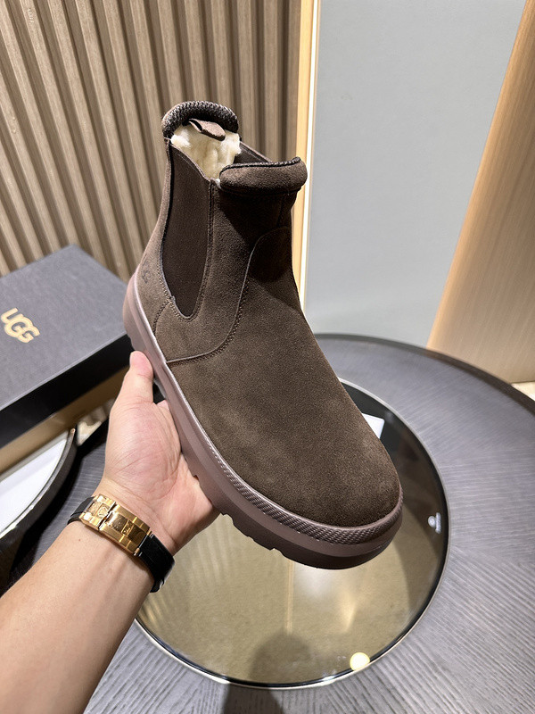 UGG