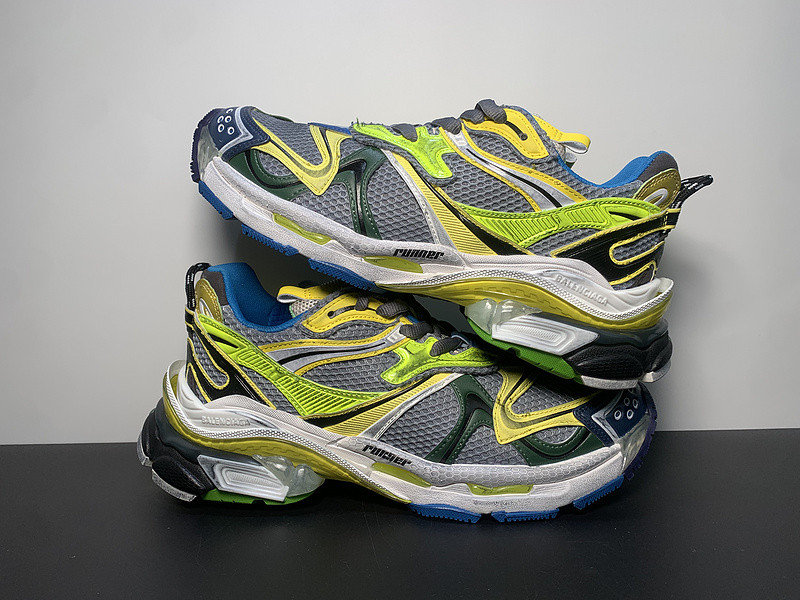 Ba*len*cia*ga runner sneaker