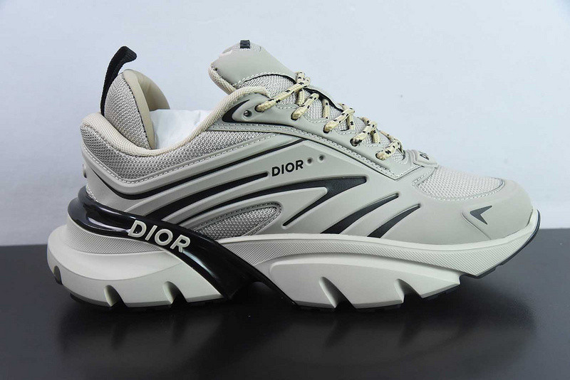 DIO* SNEAKER