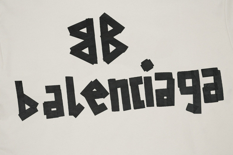 Ba*len*cia*ga clothes