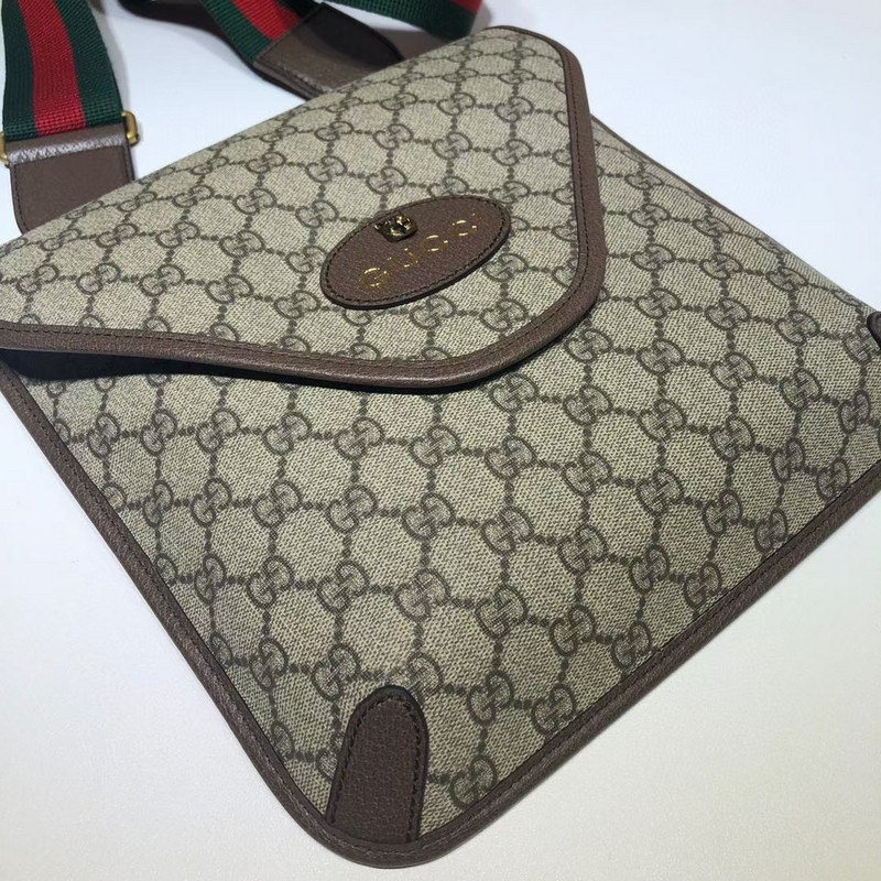G*u*i shoulder bag