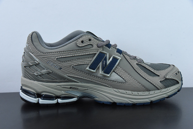 new balance sneaker