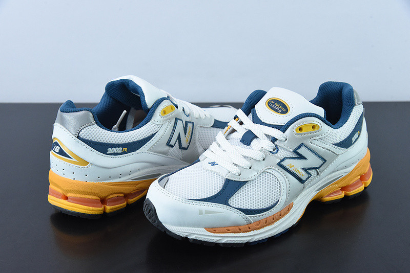 new balance sneaker
