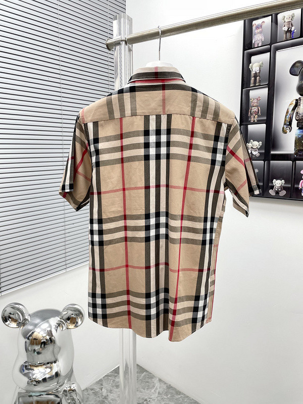 B**rry clothes