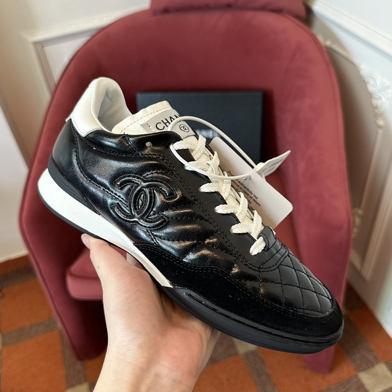 Ch*el sneaker