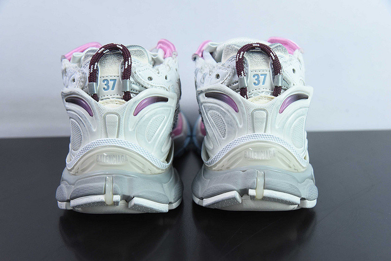 Ba1en*iaga runner sneaker