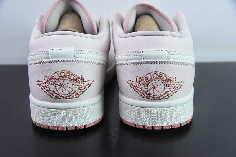 Air Jordan 1 Low SE "Soft Pink" IH0823-611